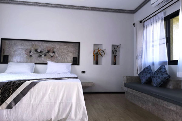 Gallery-Interior01